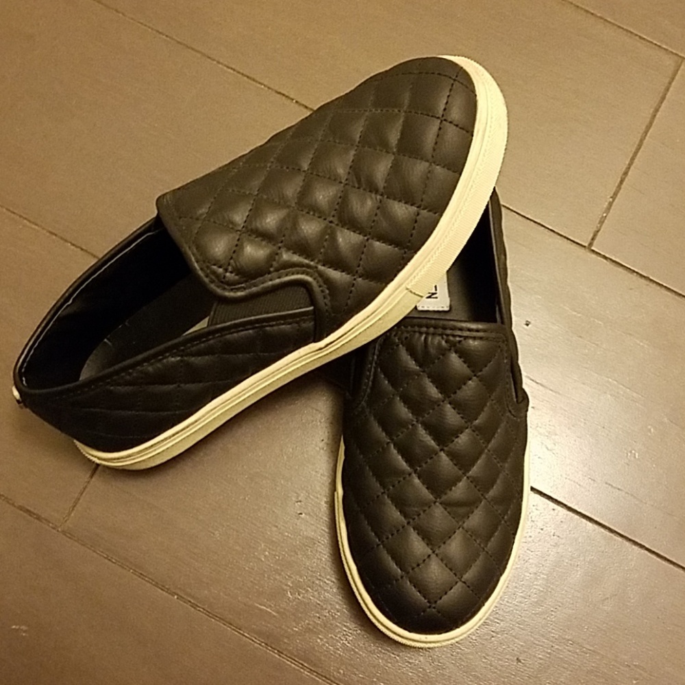 Steve Madden Slip On Sneakers